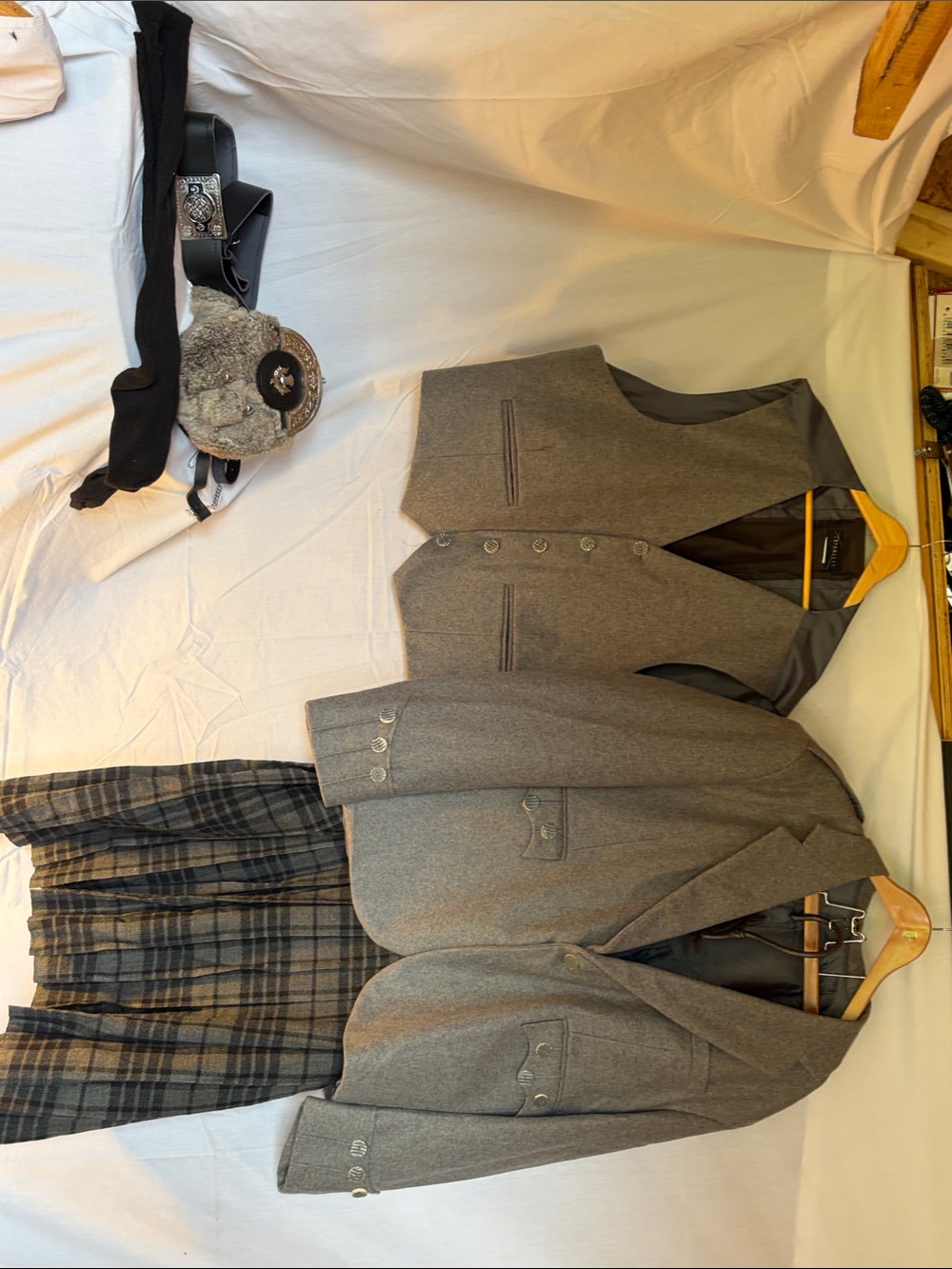 Classic Pleated Gray Plaid kilt Full Highland Dress set  Grey